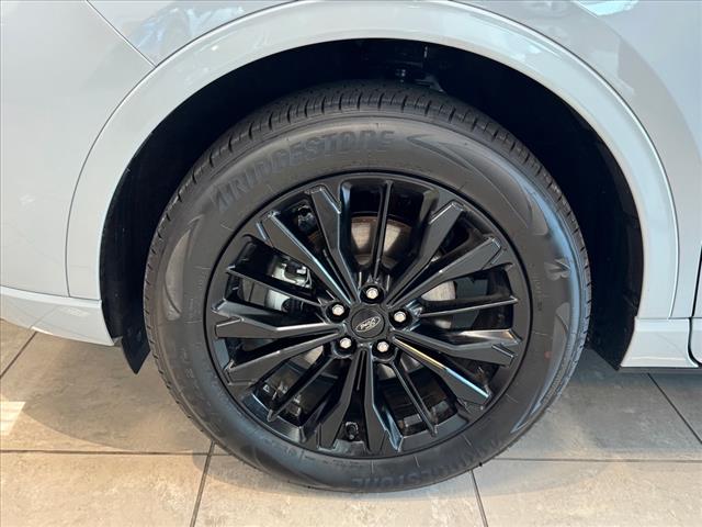 2025 Ford Escape Hybrid ST-Line Elite