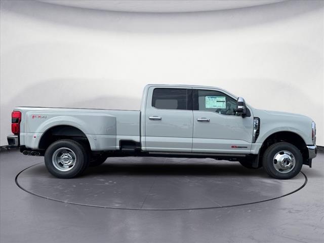 2025 Ford F-350 Super Duty Lariat