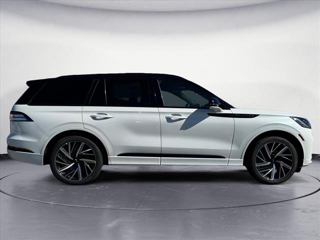 2025 Lincoln Aviator Black Label