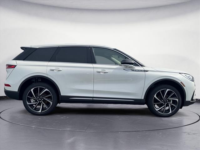 2025 Lincoln Corsair Reserve