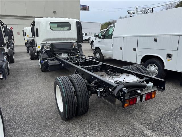 2025 Isuzu NRR 150