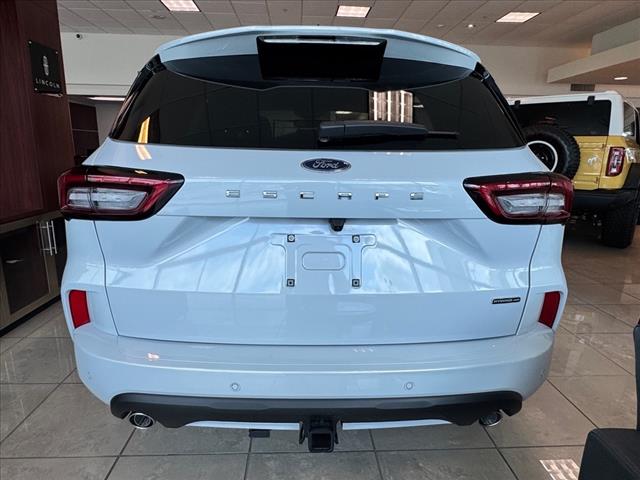 2025 Ford Escape Hybrid ST-Line Elite