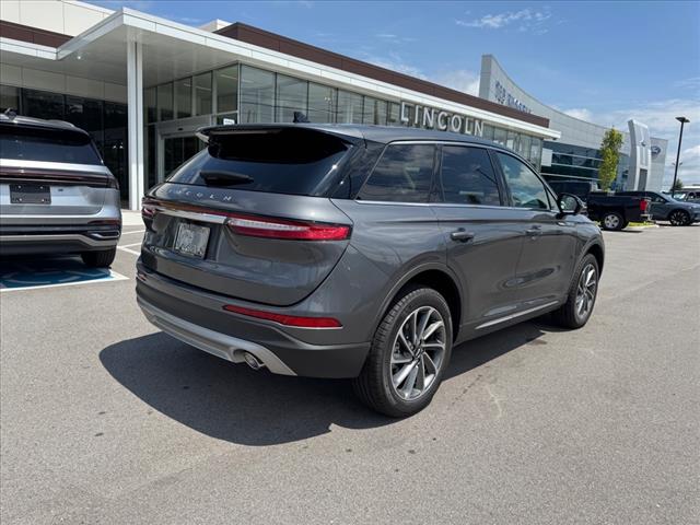2025 Lincoln Corsair Premiere
