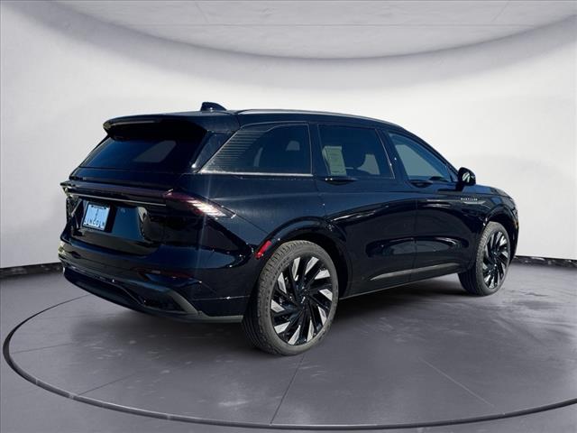 2025 Lincoln Nautilus Hybrid Reserve