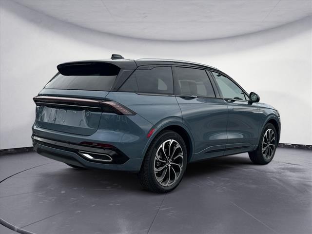 2025 Lincoln Nautilus Reserve