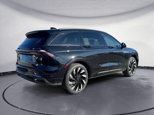 2025 Lincoln Nautilus Reserve