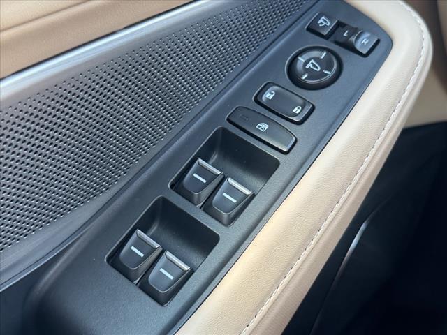 2025 Acura MDX w/Tech