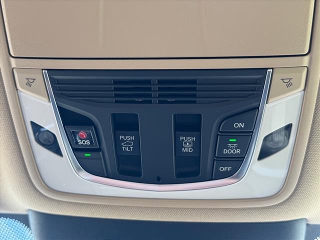 2025 Acura MDX w/Tech