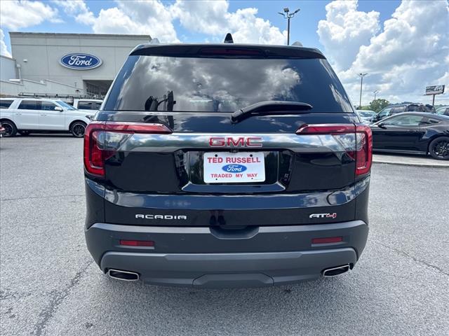 2022 GMC Acadia AT4