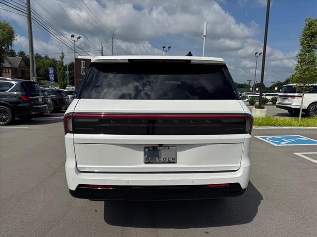 2025 Lincoln Navigator L Reserve