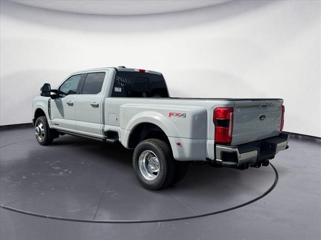 2025 Ford F-350 Super Duty Lariat