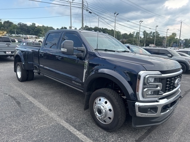 2025 Ford F-450 Super Duty Lariat