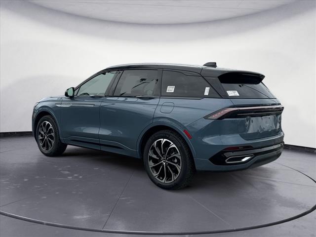 2025 Lincoln Nautilus Reserve