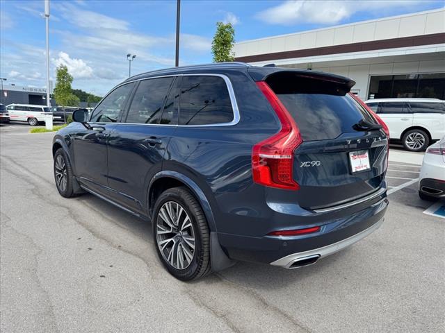 2021 Volvo XC90 T6 Momentum 6-Passenger