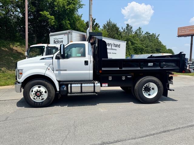 2025 Ford F-650SD Base