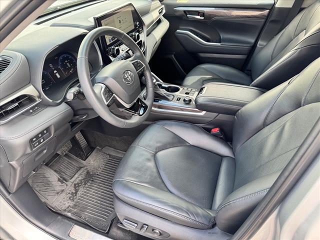 2023 Toyota Highlander XSE