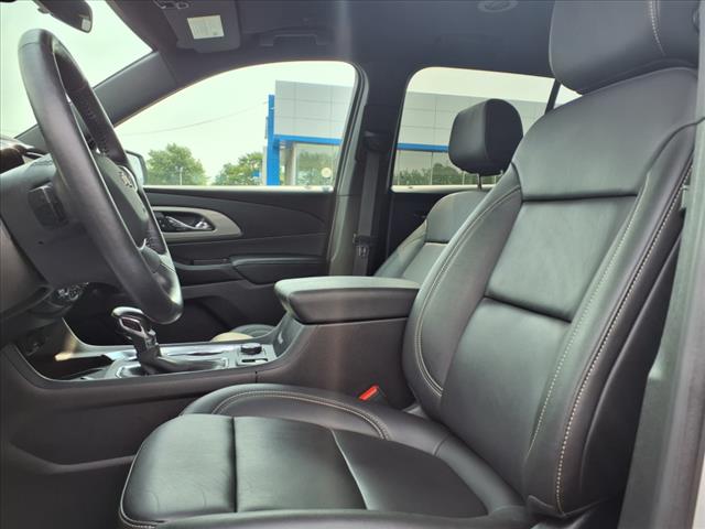 2022 Chevrolet Traverse LT Leather