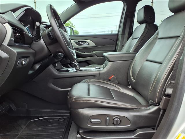 2022 Chevrolet Traverse LT Leather