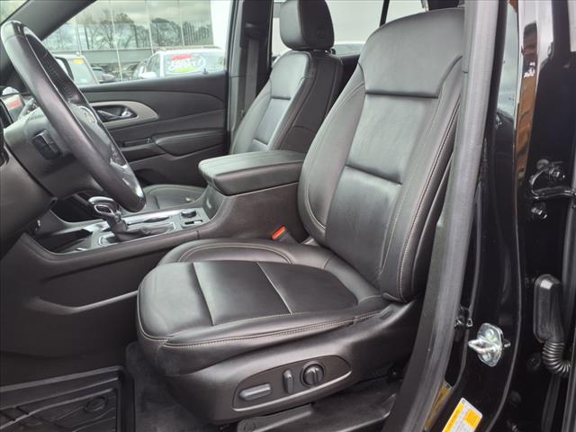 2022 Chevrolet Traverse LT Leather