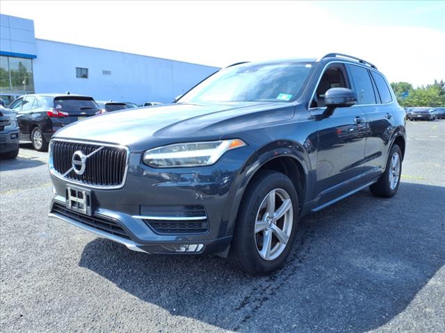 2016 Volvo XC90 T5 Momentum