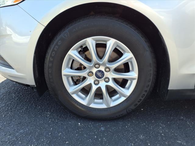 2016 Ford Fusion S