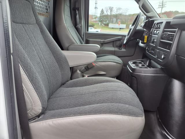 2022 Chevrolet Express Work Van Cargo