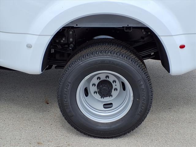 2025 Ford F-350 Super Duty XL