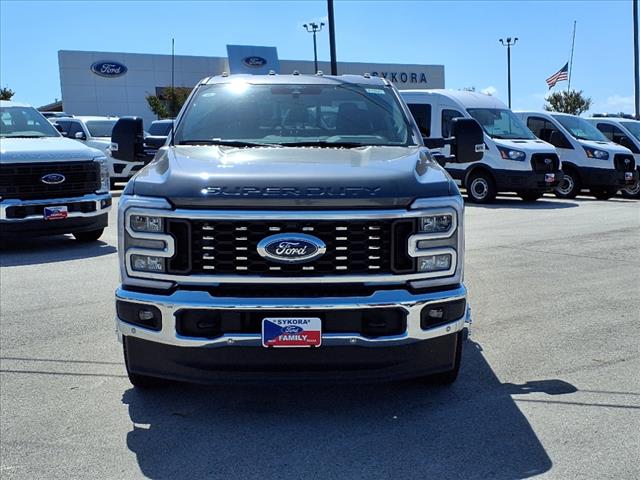 2026 Ford F-350 Super Duty Lariat