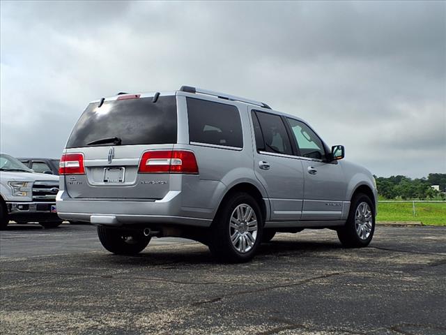 2012 Lincoln Navigator Base