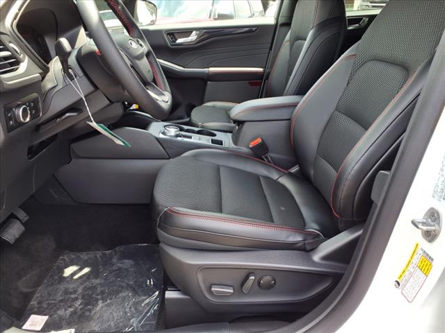 2025 Ford Escape Hybrid ST-Line
