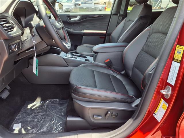 2025 Ford Escape Hybrid ST-Line