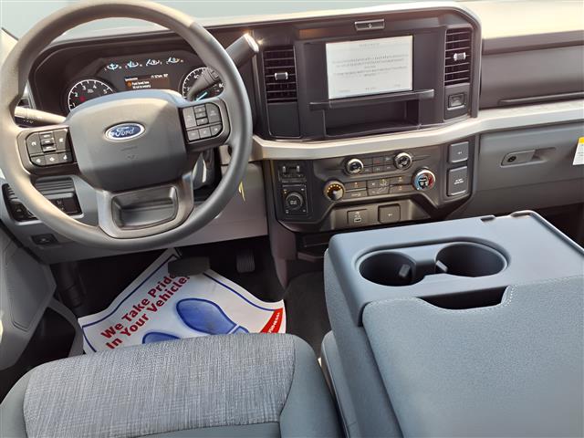 2025 Ford F-350 Super Duty XLT
