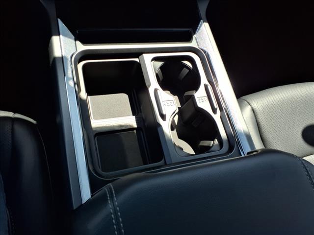 2025 Ford F-350 Super Duty Lariat