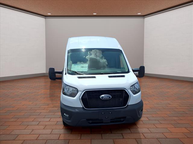 2025 Ford Transit Base