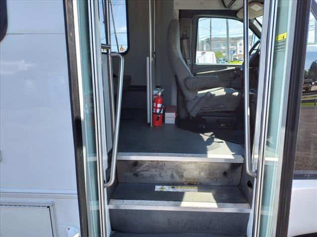 2014 Chevrolet bus Bus