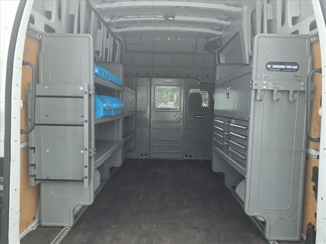 2021 Nissan NV 2500 HD SV