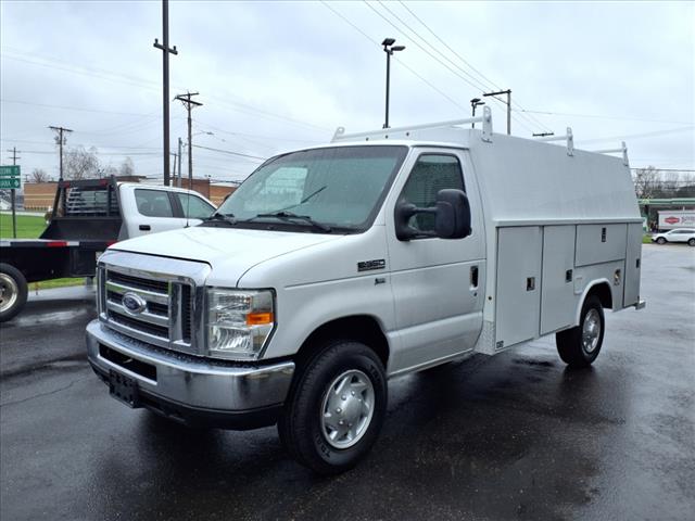 2016 Ford E-Series E-350 SD