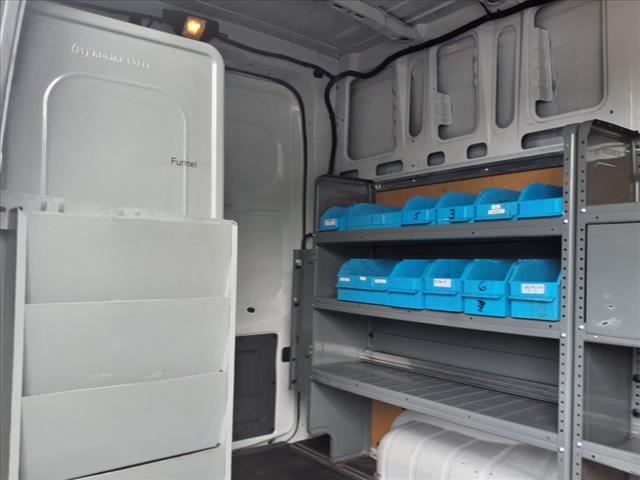 2021 Nissan NV 2500 HD SV