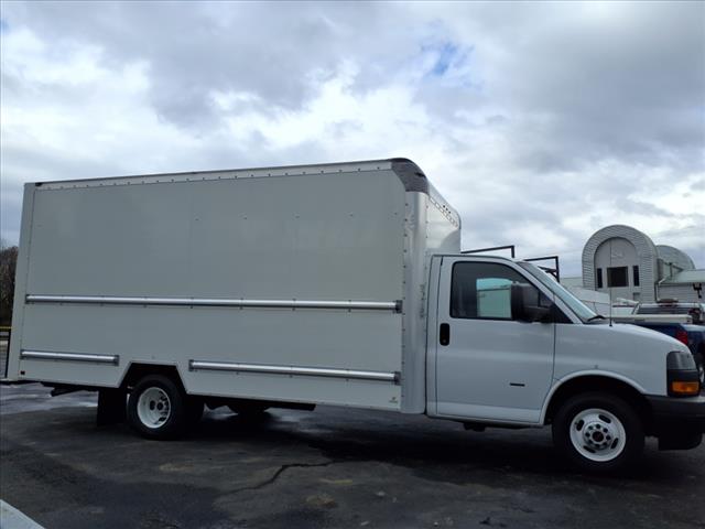 2021 GMC Savana 3500