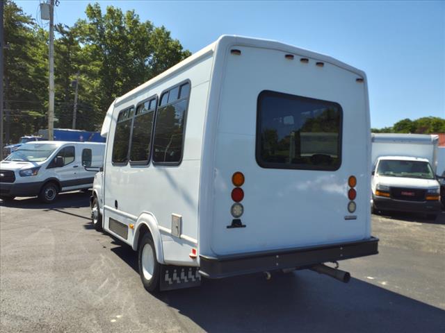 2014 Chevrolet bus Bus