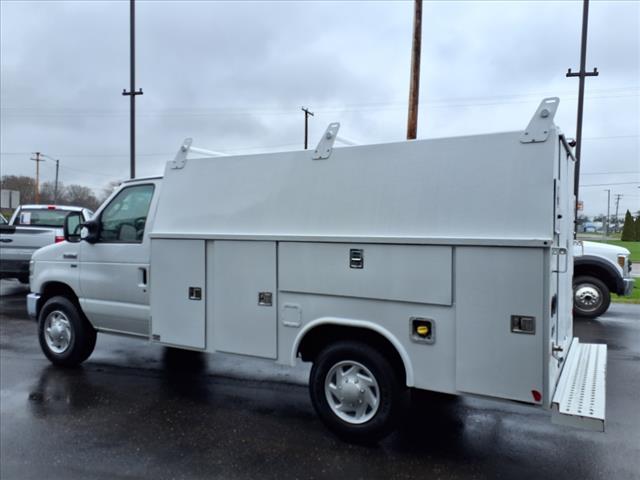 2016 Ford E-Series E-350 SD