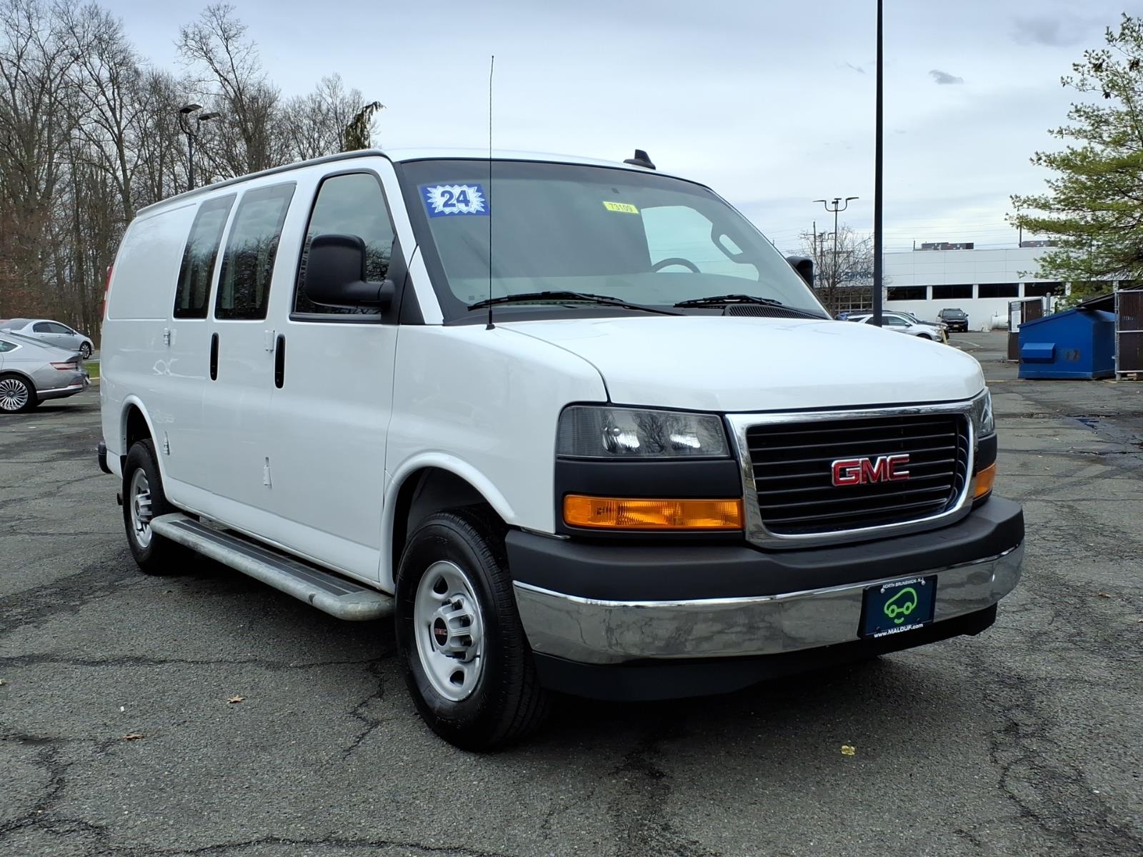 2024 GMC Savana Cargo 2500 RWD