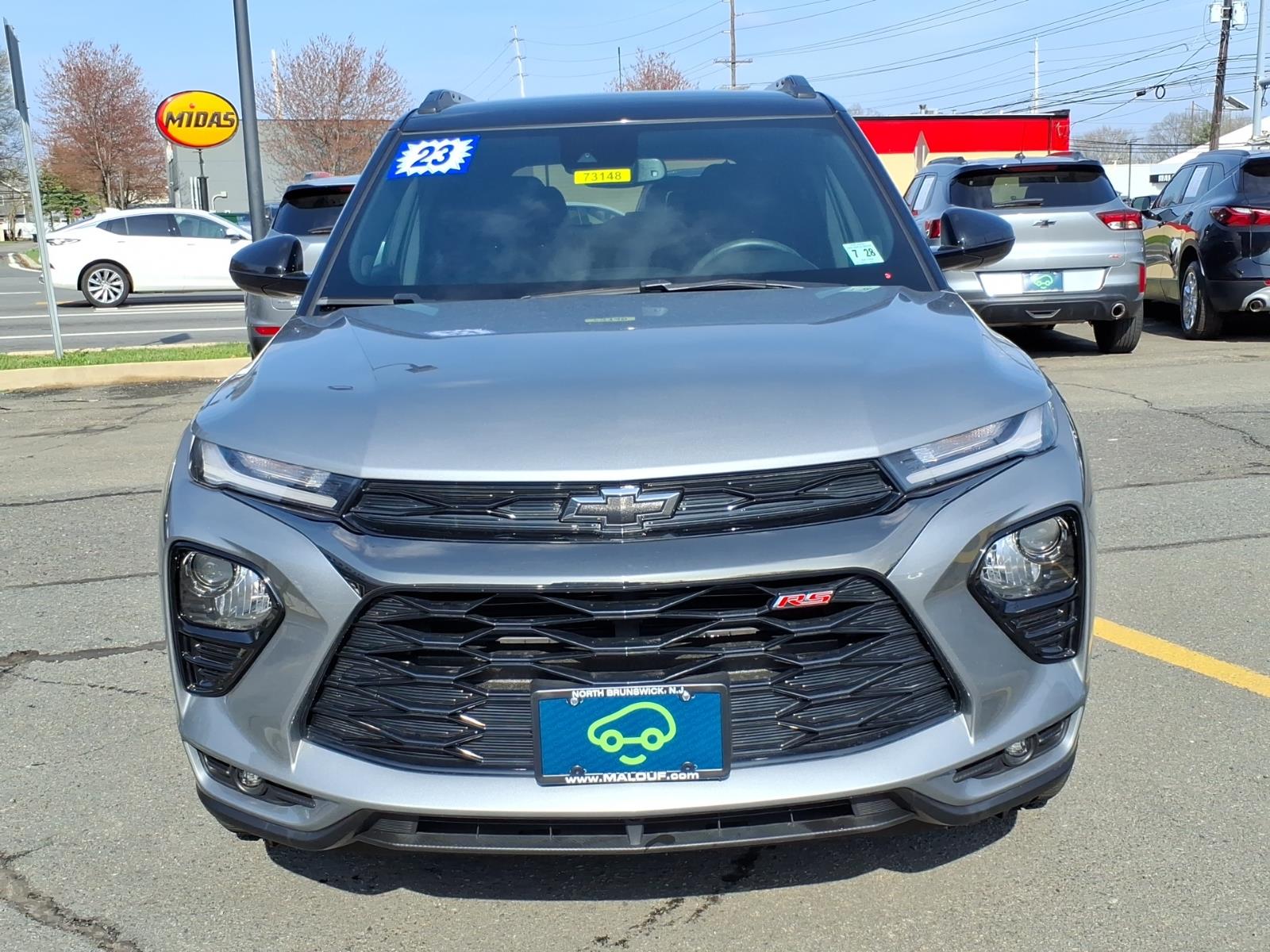 View vehicle photo 2