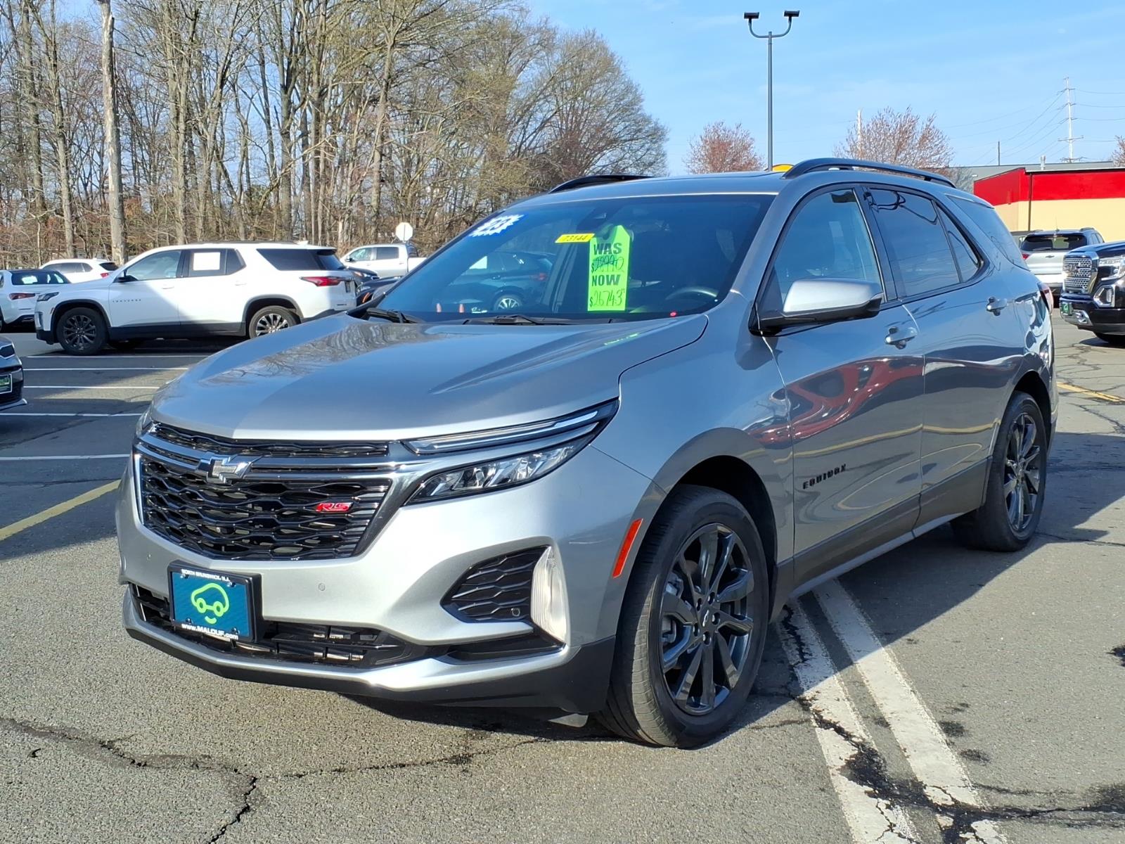 View vehicle photo 3