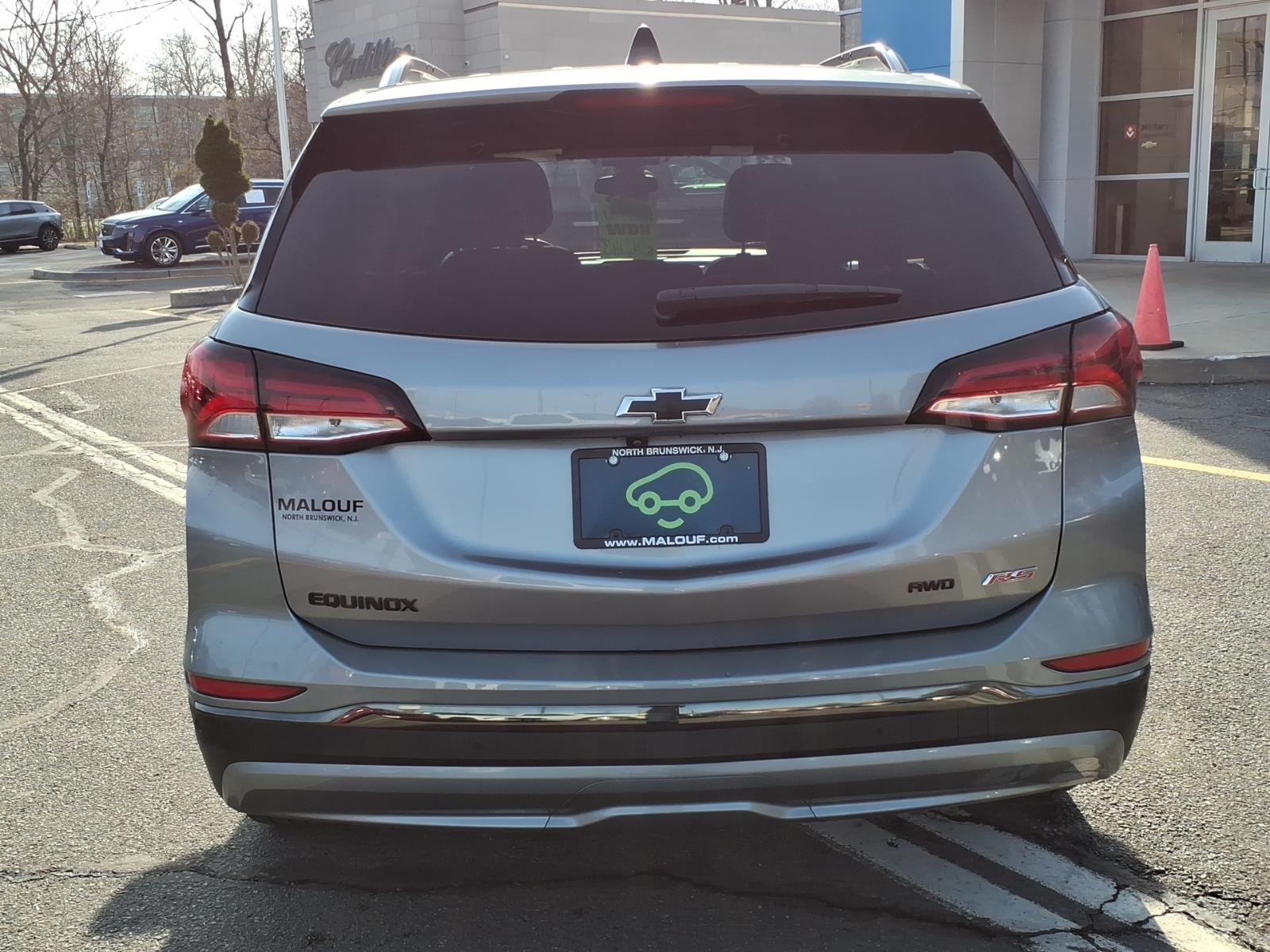 View vehicle photo 5