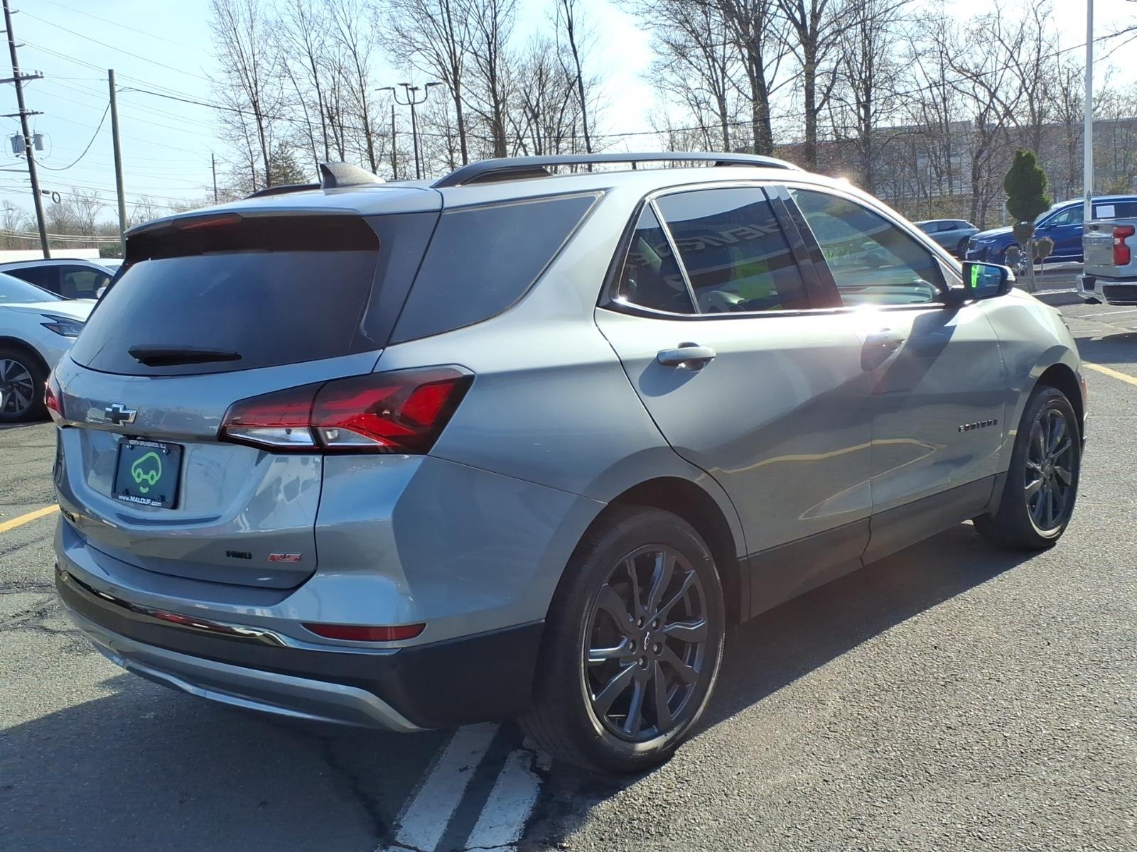 View vehicle photo 6