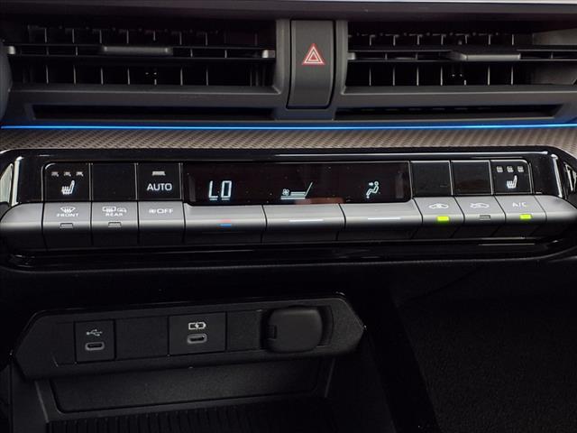 2025 Toyota Prius XLE