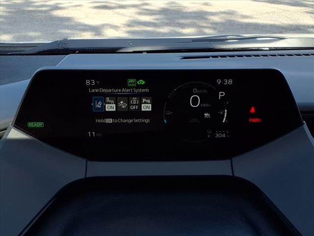 2025 Toyota Prius Plug-in Hybrid 
