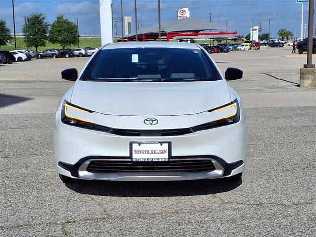 2025 Toyota Prius Plug-in Hybrid 