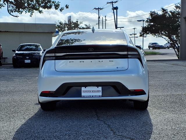 2025 Toyota Prius Plug-in Hybrid 